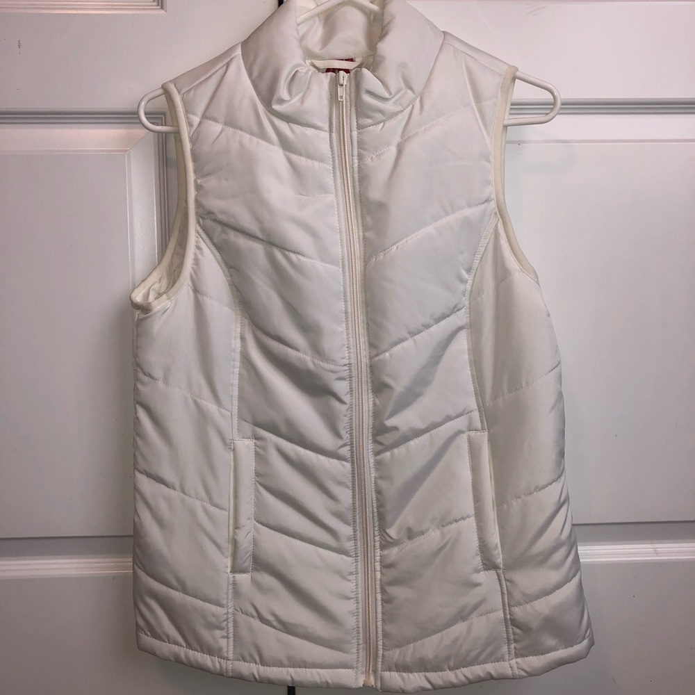 White vest